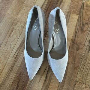 Sam Edelman Antonia Pump in Cappuccino Beige Suede